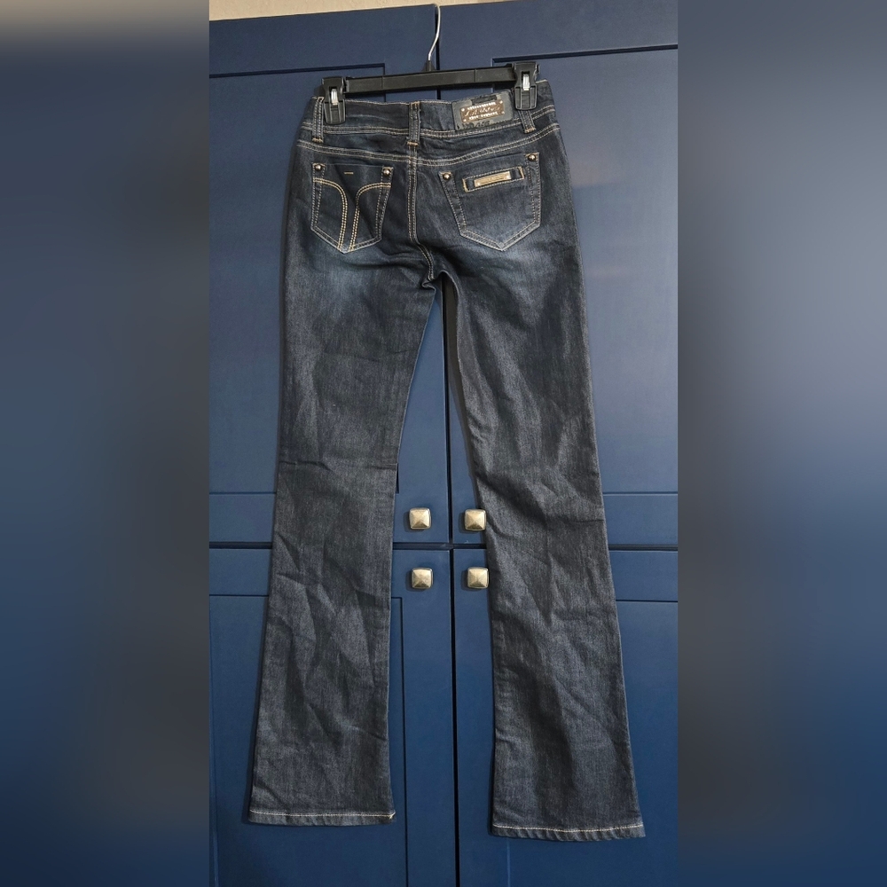 LA idol jeans